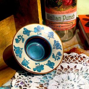 Ceramic candle holder/decor